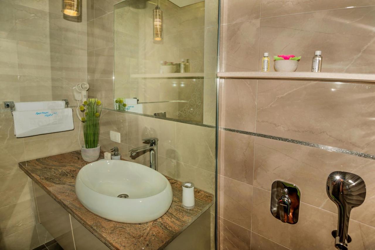 Apartments Vujicic Τίβατ Εξωτερικό φωτογραφία