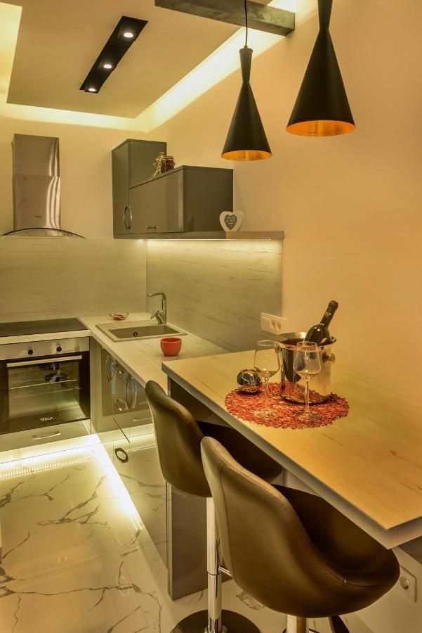 Apartments Vujicic Τίβατ Εξωτερικό φωτογραφία