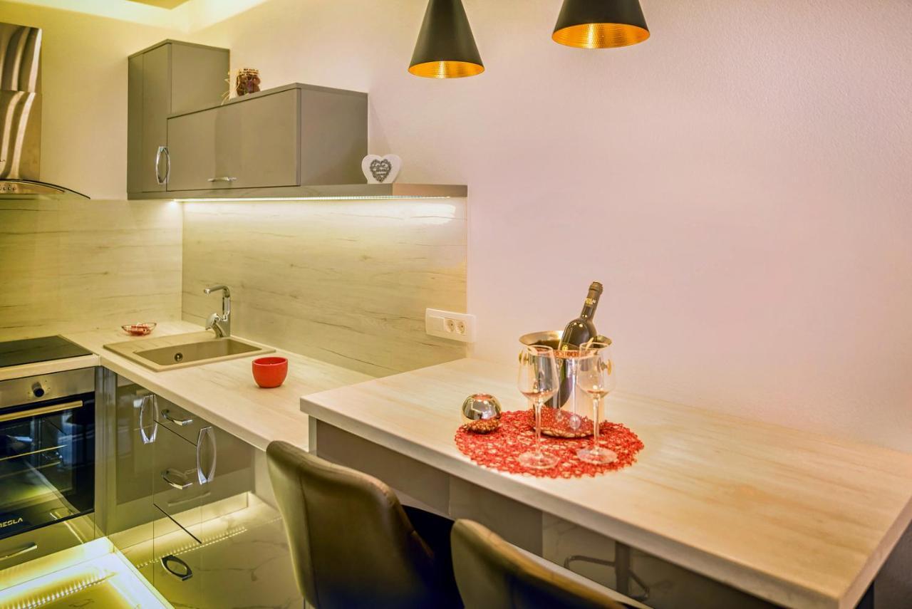 Apartments Vujicic Τίβατ Εξωτερικό φωτογραφία